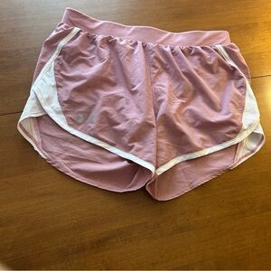 Under Armour Women's Fly By 2.0 Running Shorts Small Pink Elixir